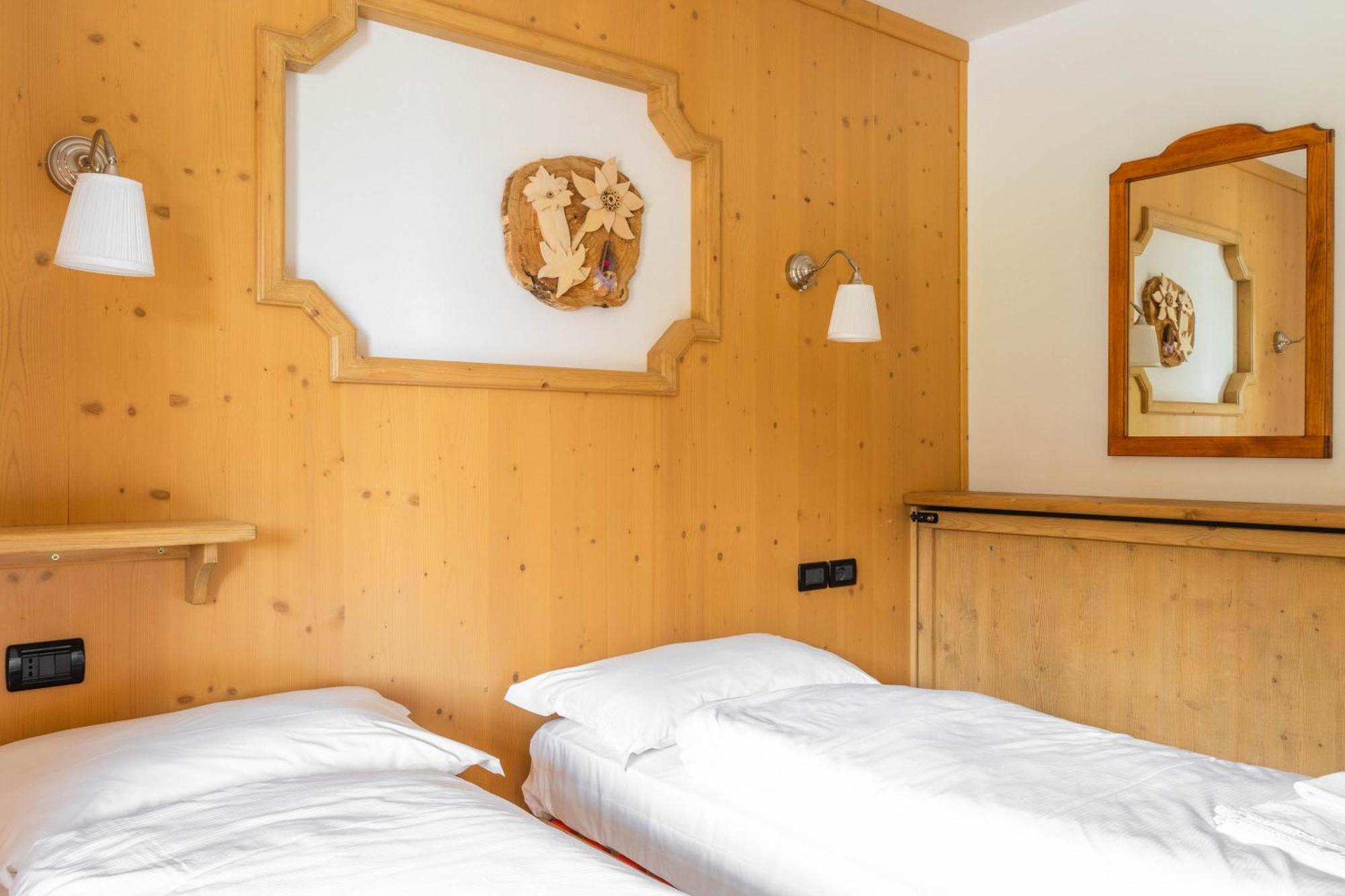 Hotel Rifugio Escursionistico Tita Piaz Ampezzo Esterno foto