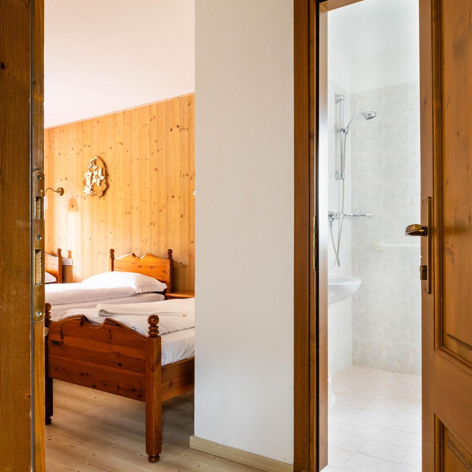 Hotel Rifugio Escursionistico Tita Piaz Ampezzo Esterno foto